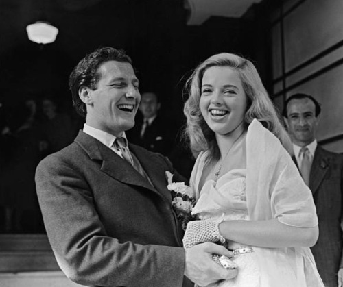  Diana Dors and Denis Gittins after their wedding at Caxton Hall in Westminster, London on July 3rd 