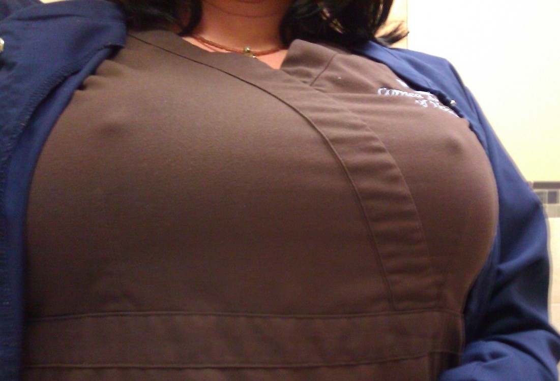 bigboobappreciationsociety:  Another amazing submission ! What an amazing figure!