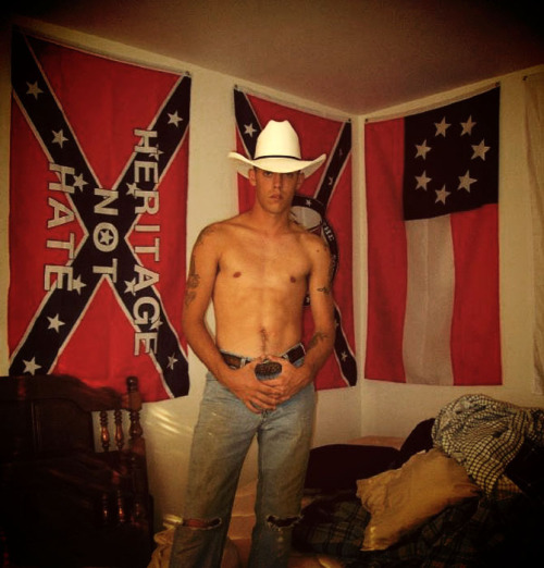 poundthadawg:  redneck boys  | ↩ | ❌