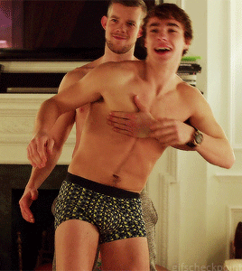 XXX gifscheckpoint:  Russell Tovey and Nico Mirallegro photo