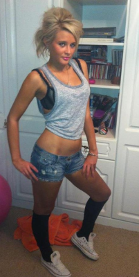 chavgirlloving:  Dirty chav love the socks and all stars on her very sexy