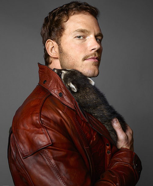 full-moon-baby:  hiddlememes:  Hot guy   cute baby animal = yes, pleasephoto credit  Ok I admit it. He’s kind of cute.