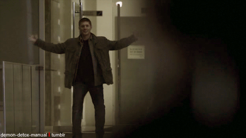 i-learned-it-from-the-pizzaman:  bowlegs are so yummy mm jensen just unf