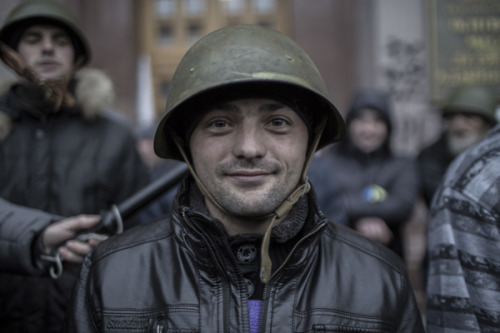 Arresting Photos of Kiev Protests Give a Human Face to the Ukraine Struggle by  Barbaros K