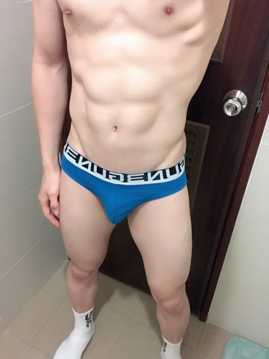 briefsboy25: