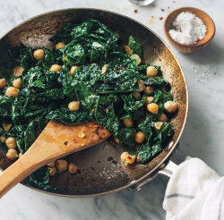 do-not-touch-my-food:  Sautéed Kale and Chickpeas