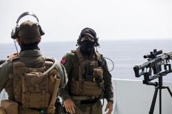 militaryarmament:  Norwegian Coastal Rangers with the Norwegian frigatte Helge Ingstad conducting weapons training on board the ship. The Coastal Rangers are part of the Danish-Norwegian task force in the UN and OPCW currently conducting operation RECSYR.