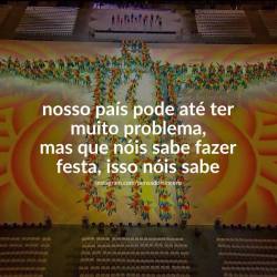 frasespoesiaseafins:    via Pensador Sincero   