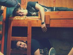 lugettarex-ftw:  MY FEELINGS!♥ Me voy por unas hora y hay salseo, ah qué.