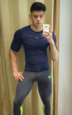 tightglovesseattle: