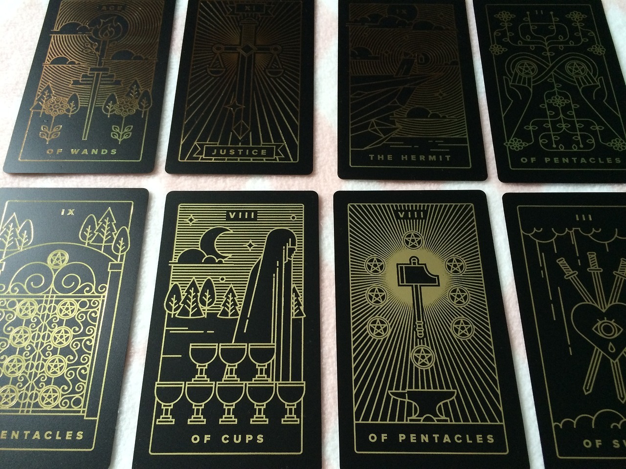 screamingbasement:  thesqeekykiwi: thecrossstitchwitch:  🌟THE GOLDEN THREAD TAROT🌟