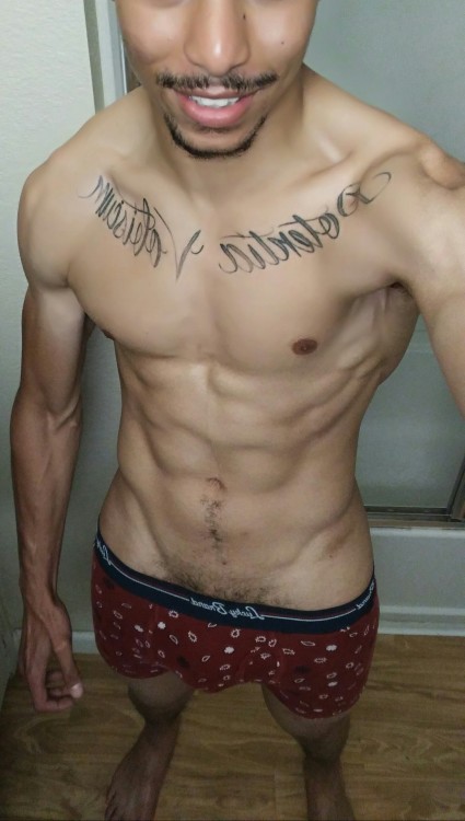 Porn hot-men-of-reddit:  These boxer briefs barely photos