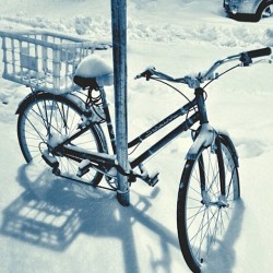 katespadeny:  this year, i resolve to ride my bike to work. (as soon as the snow melts.)