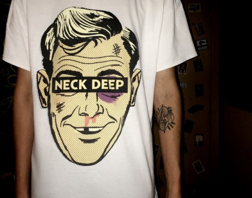 realneckdeepfriends: Fave shirt!