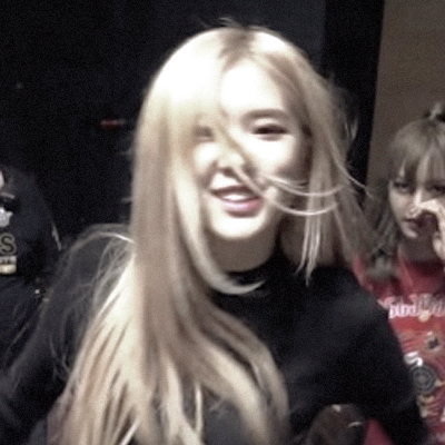 [ rosé icons ] [ like or reblog if you safe ]