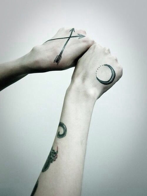 |lux in tenebris|