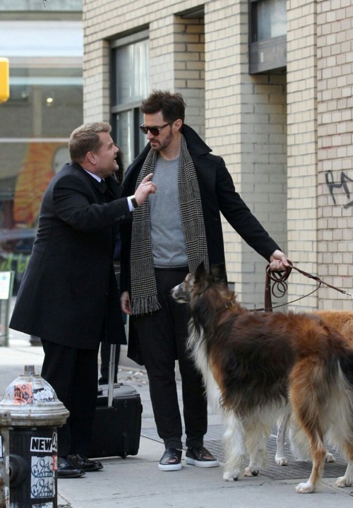 oceans8-updates:James Corden and Richard Armitage on the set of Ocean’s Eight today. (feb 02)