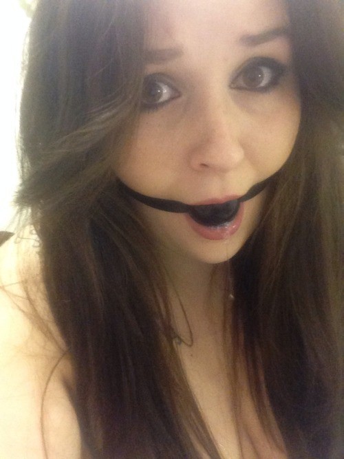 xylentum:  SELFGAGS rating: 10