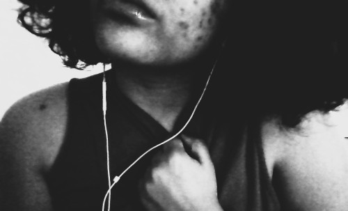 Taking Advantage Of My CRAPPY Laptop Camera...lol