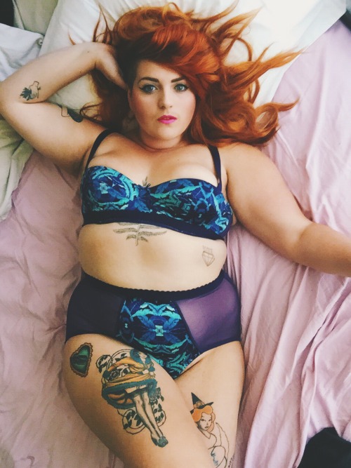 lauravude:  This set is so dreamy to lounge in!!   Playful Promises Flores bra and knickers set. 