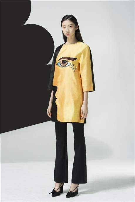 The Chinese fashion designer Christine Lau know how to draw the perfect lines for here brand Chictopia – both for the prints and the balance between elegance and quirkiness. For the spring/summer 14 collection you can tell the elegant and...