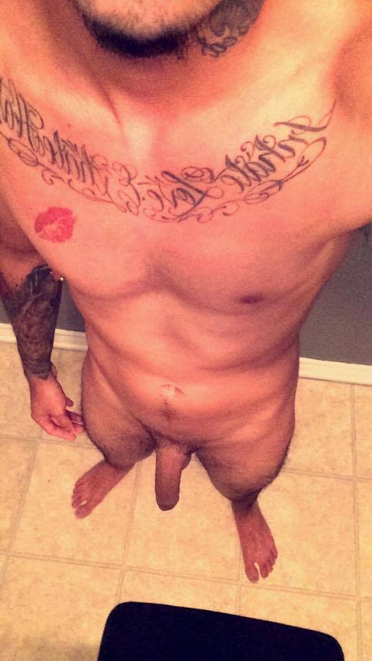betosbackalley:  Thanks Marco for the hot photos!  Marco just opened up a new blog
