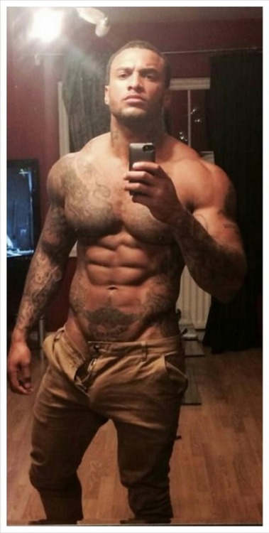 lamarworld1:David McIntosh booty & bulge