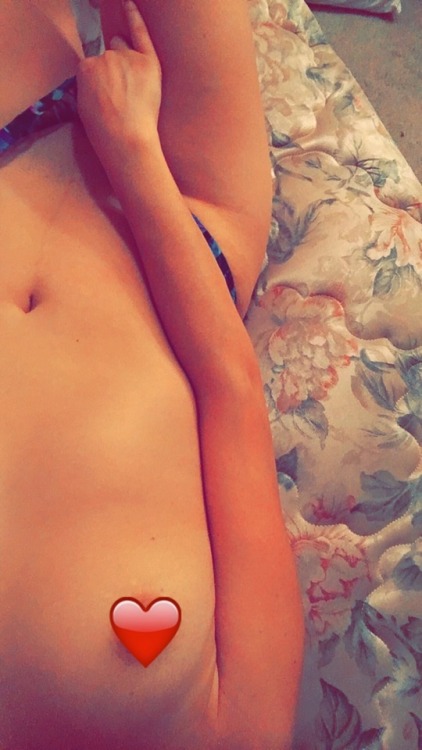 babesauce420: Wishing daddy would come teach me a lessonReblog pleaseSnapchat: kasiewithakay
