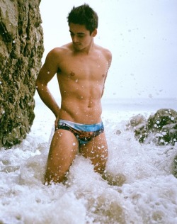 tabloidheat101:  Chris Mears