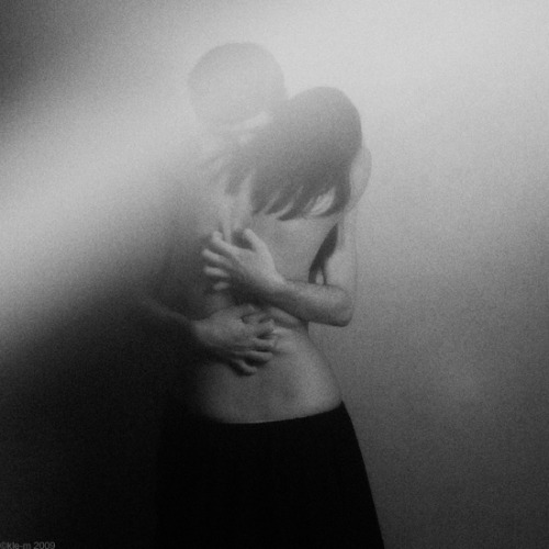 rochelledelaroche:  halves by kle-m 
