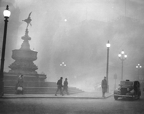 cat-eye-nebula:  Foggy Britain, from 1928 to 1952. (x) Click on the pictures for location information. 