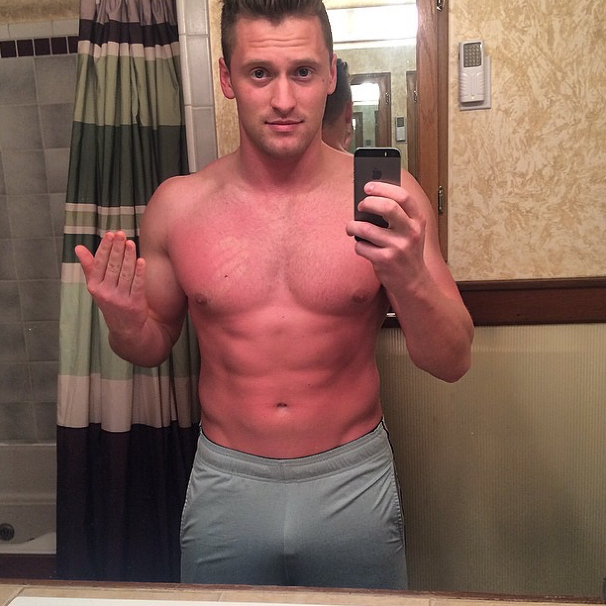 freeballinglbc:  Follow me for more pics: http://freeballinglbc.tumblr.com/  Submit