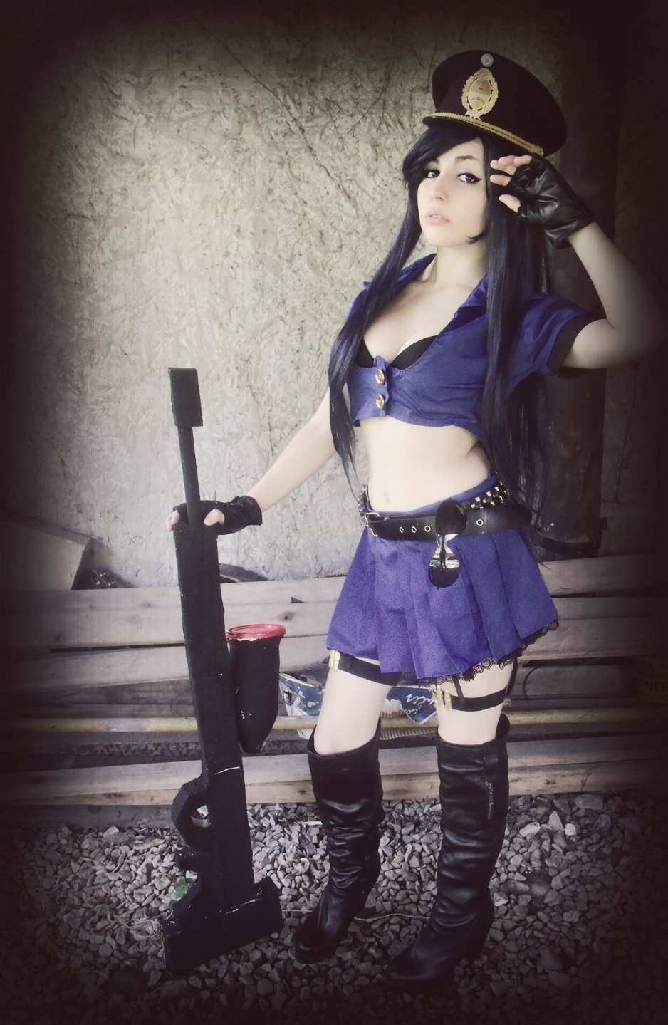 xcrow-woman:  New Cosplay ♥ Caitlyn from League of Legends, I love this Character