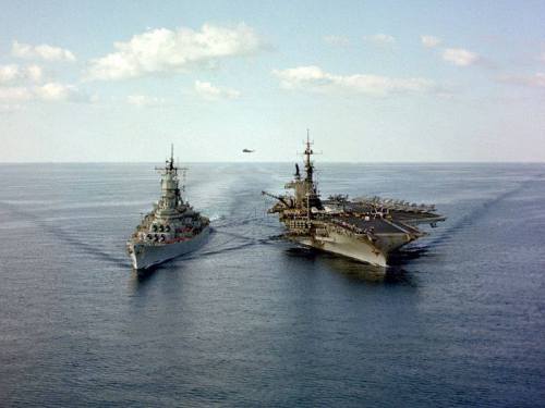 sailnavy:USS Midway (CVB 41) & USS Iowa (BB-61)