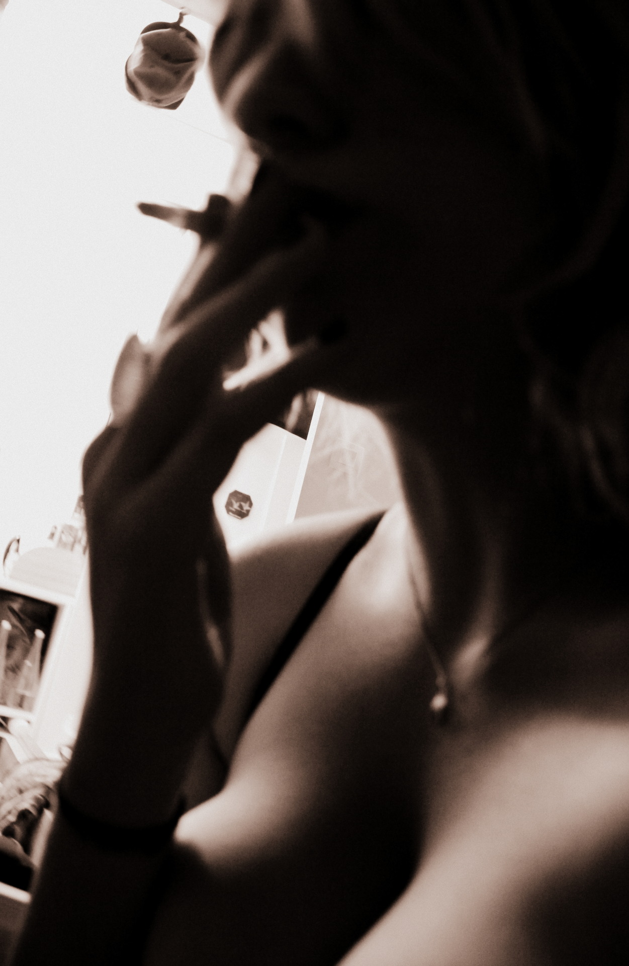 latenightheartbrokenblues:  one whole cigarette. 