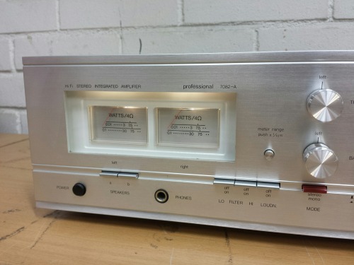 Luxor Professional 7082-A Hi-Fi Stereo Integrated Amplifier, 1979. Built by Luxman.