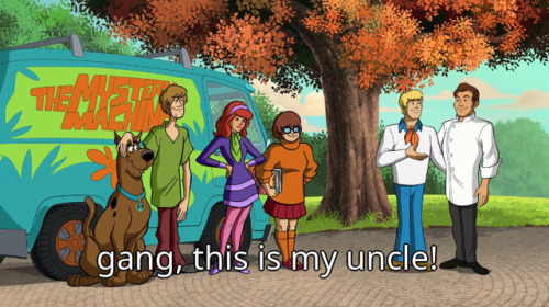 tedallen: comicstore: scooby doo is still REALLY good nobody ever told me bobby flay is related to f