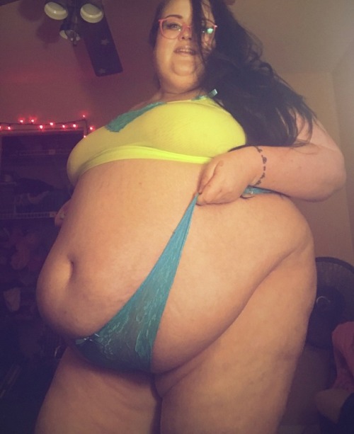 Porn Pics barbiedreambunny: One belly to rule them