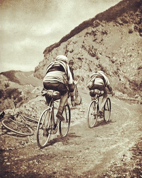 Tour de France 1919 #tdf #tourdefrance #cycling #oldschool #cyclist #vintage #fixedgear #singlespeed #hardcore #bike #bicycle #historyporn #hizokucycles
HizokuCycles.com
