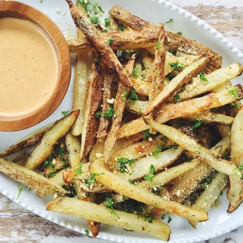 Oven-baked fries happy Friday!!! https://instagram.com/thecoloradoavocado