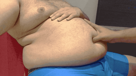 chubbyboygainer: aerochub:  schoggibear: Hot belly play/kneading damn that’s hot