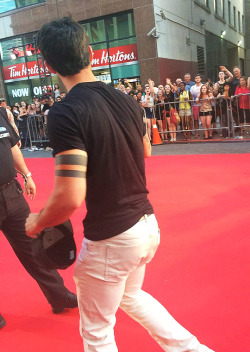 zacefronsbf:  Tyler Posey at the 2016 iHeartRADIO