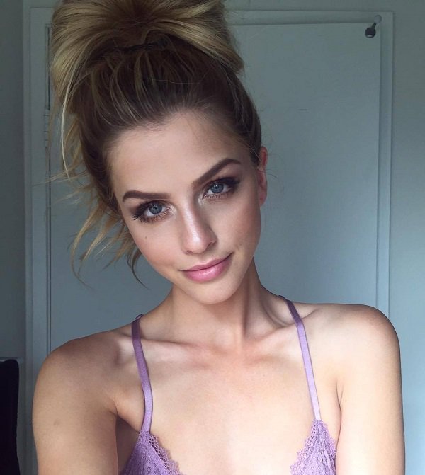femalesperfection:   More at: http://imdbabes.com/  
