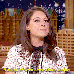 clonespiracy:  Is it confusing getting in and out of character?  Tatiana Maslany on The Tonight Show with Jimmy Fallon  