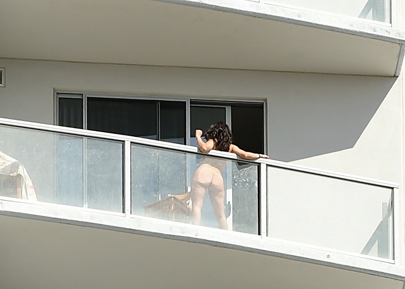 Remember the girl at the Allure? She had panties on last time, well now she don’t.