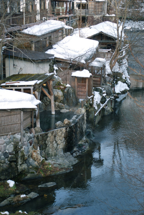 Spa by the riverBy : Arnold Fang