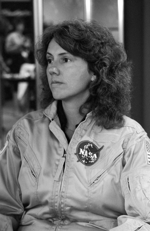 humanoidhistory:TODAY IN HISTORY: Remembering teacher Christa McAuliffe, who perished in the Space