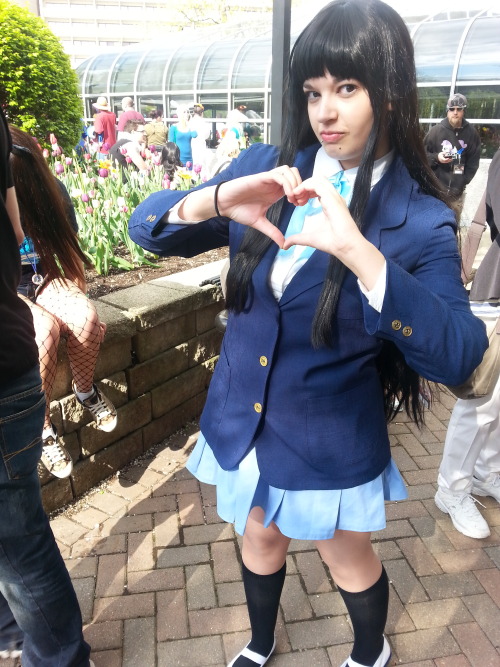 castikat:More ACen photos!Me as Mio from K-On! (School Uniform version)brighteyescosplay as Mugi fro