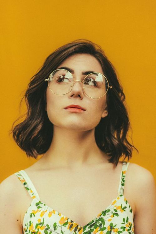 Cute girl of the day is Dodie Clark!