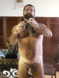 fhabhotdamncobs:  stocky-men-guys:  Big,